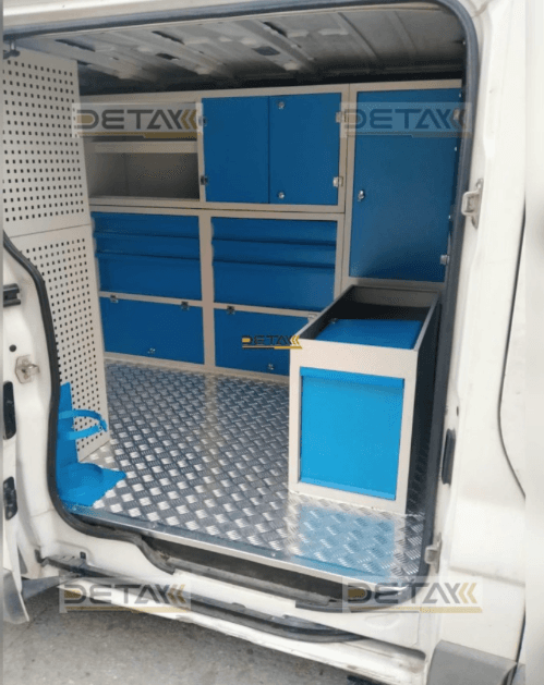 Renault Trafic In‑Vehicle Shelf System